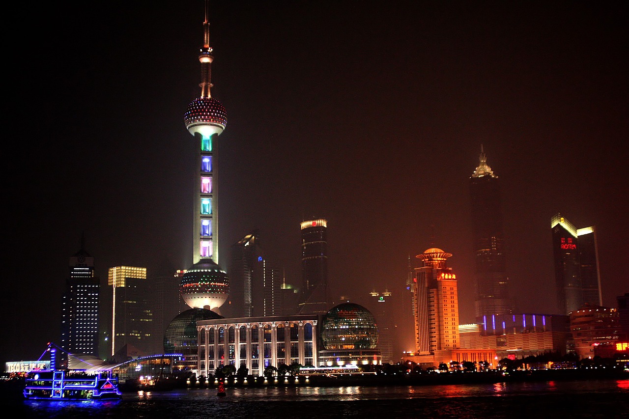 上海最新房产购买政策深度解读与分析