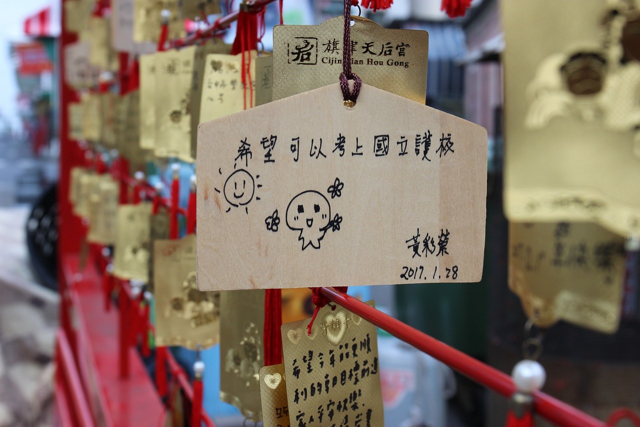 抬轿子比赛，传统与活力的交融——图片故事集萃