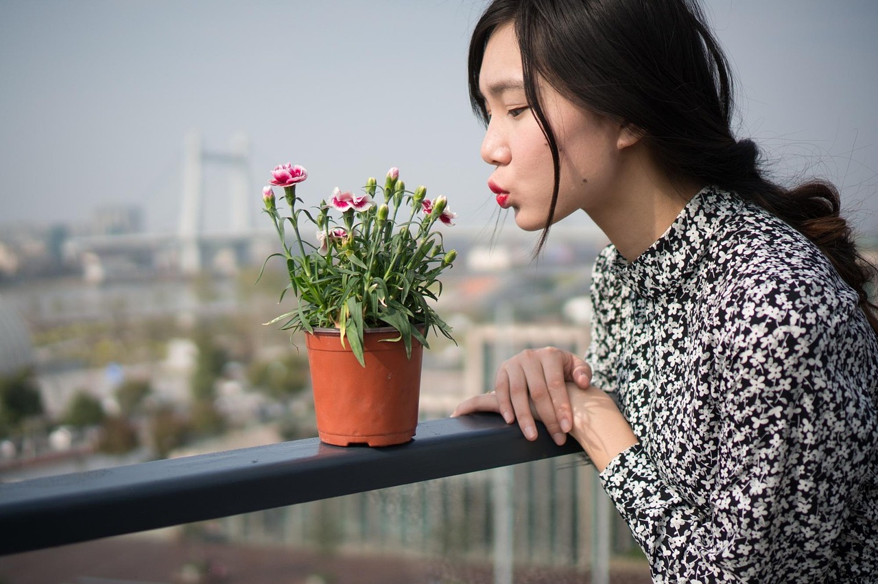 女演员家暴事件，公众人物的阴影，社会的警钟长鸣