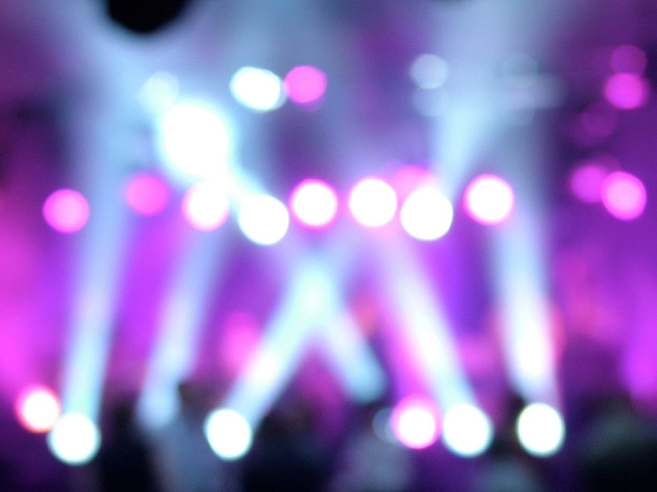 音乐之光,明星歌手的舞台与人生之旅