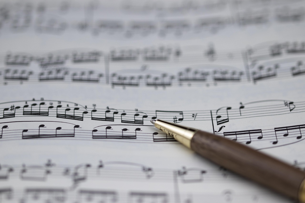 股市行情线波动解析与解读