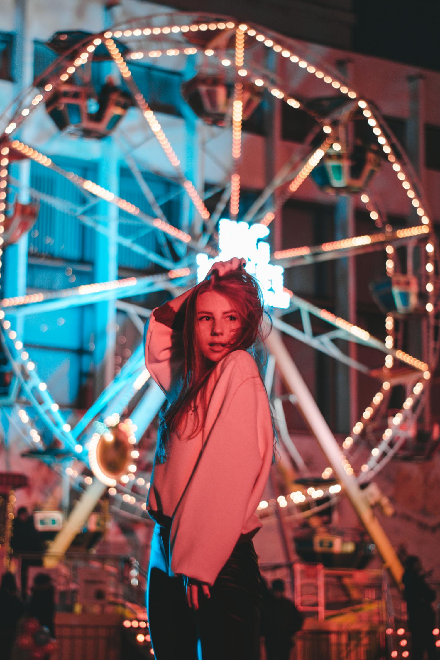 最新拍照姿势，瞬间展现个性魅力与艺术风采