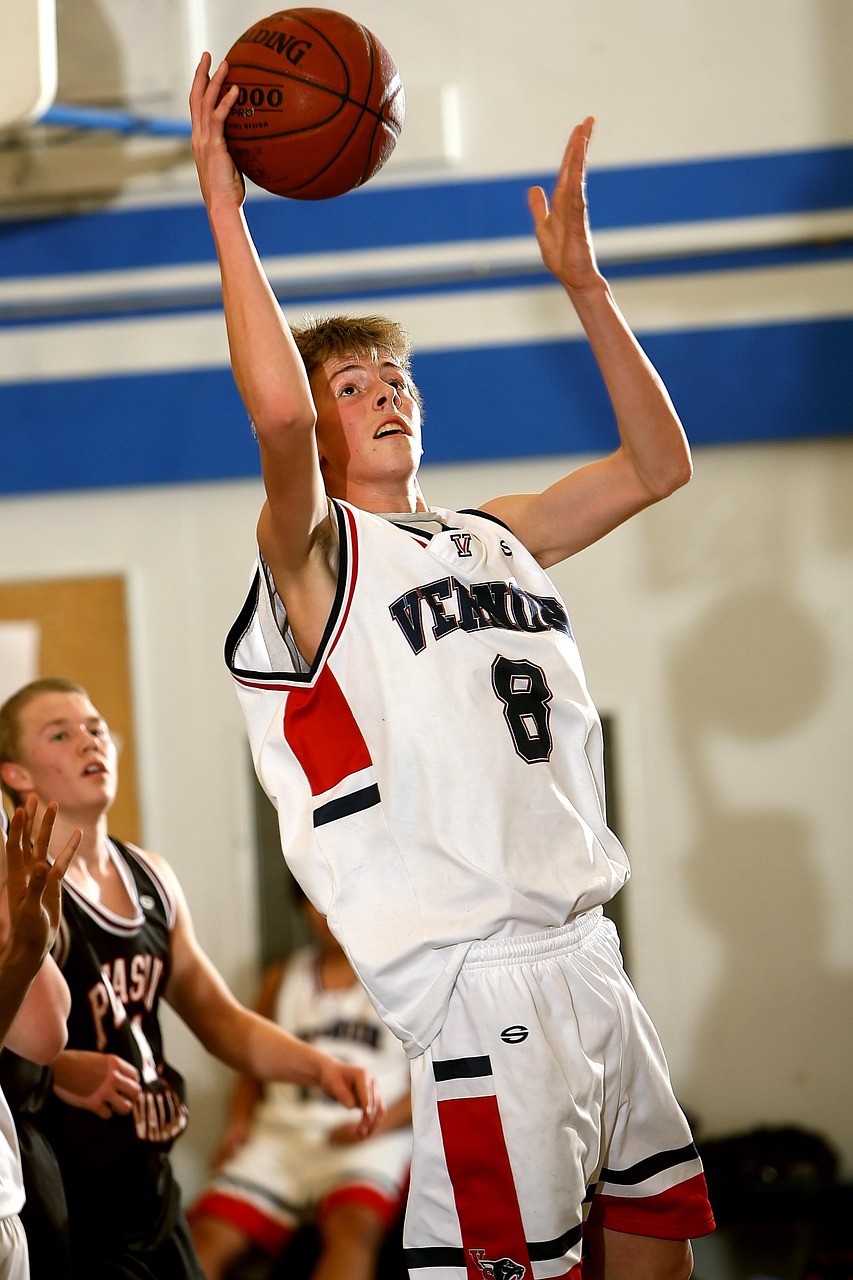 网球比赛中的球，力量、技术与竞技的交融之战