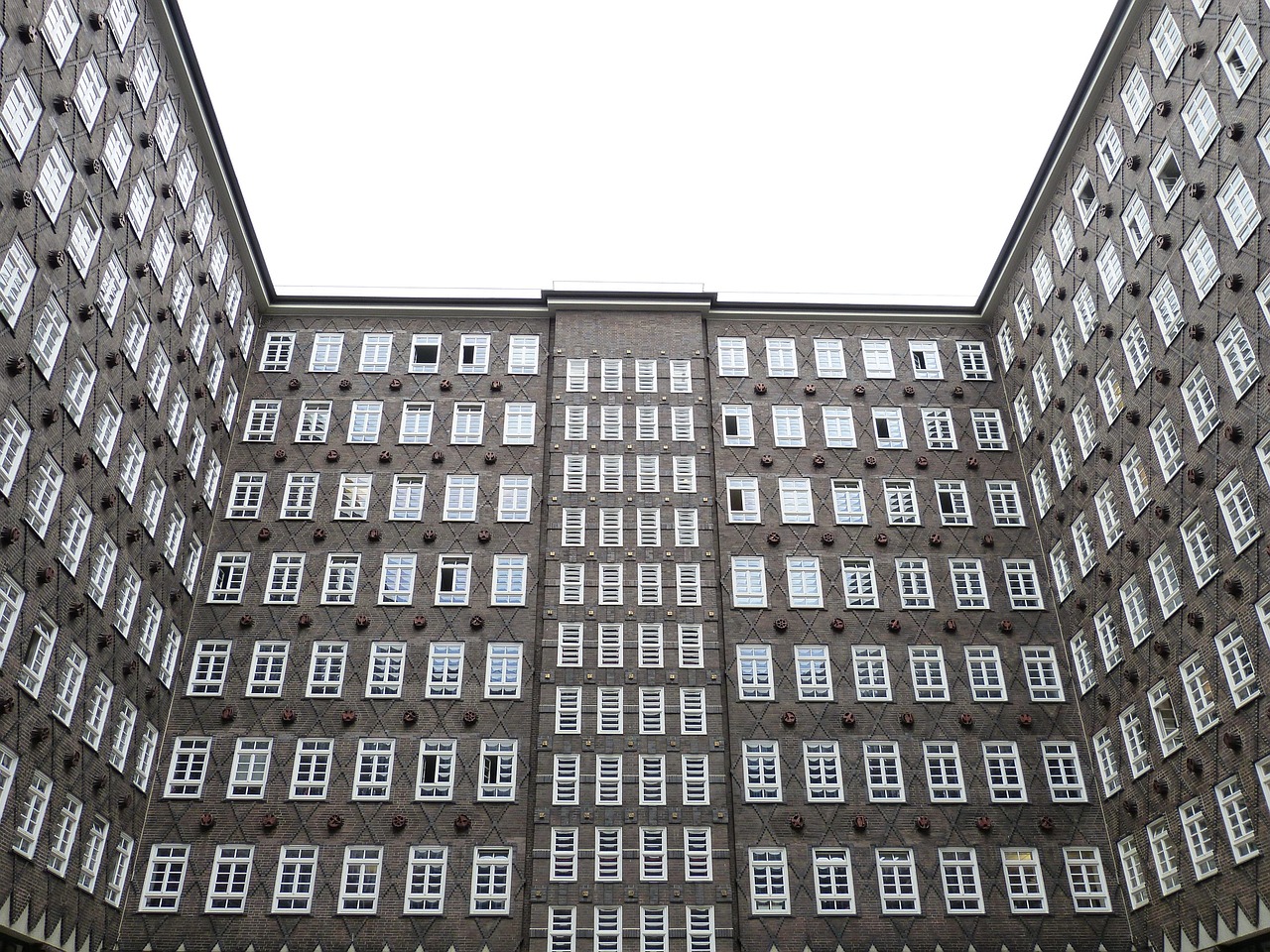 秦皇岛果岭湾最新住宅价格解析，市场走势与影响因素深度分析