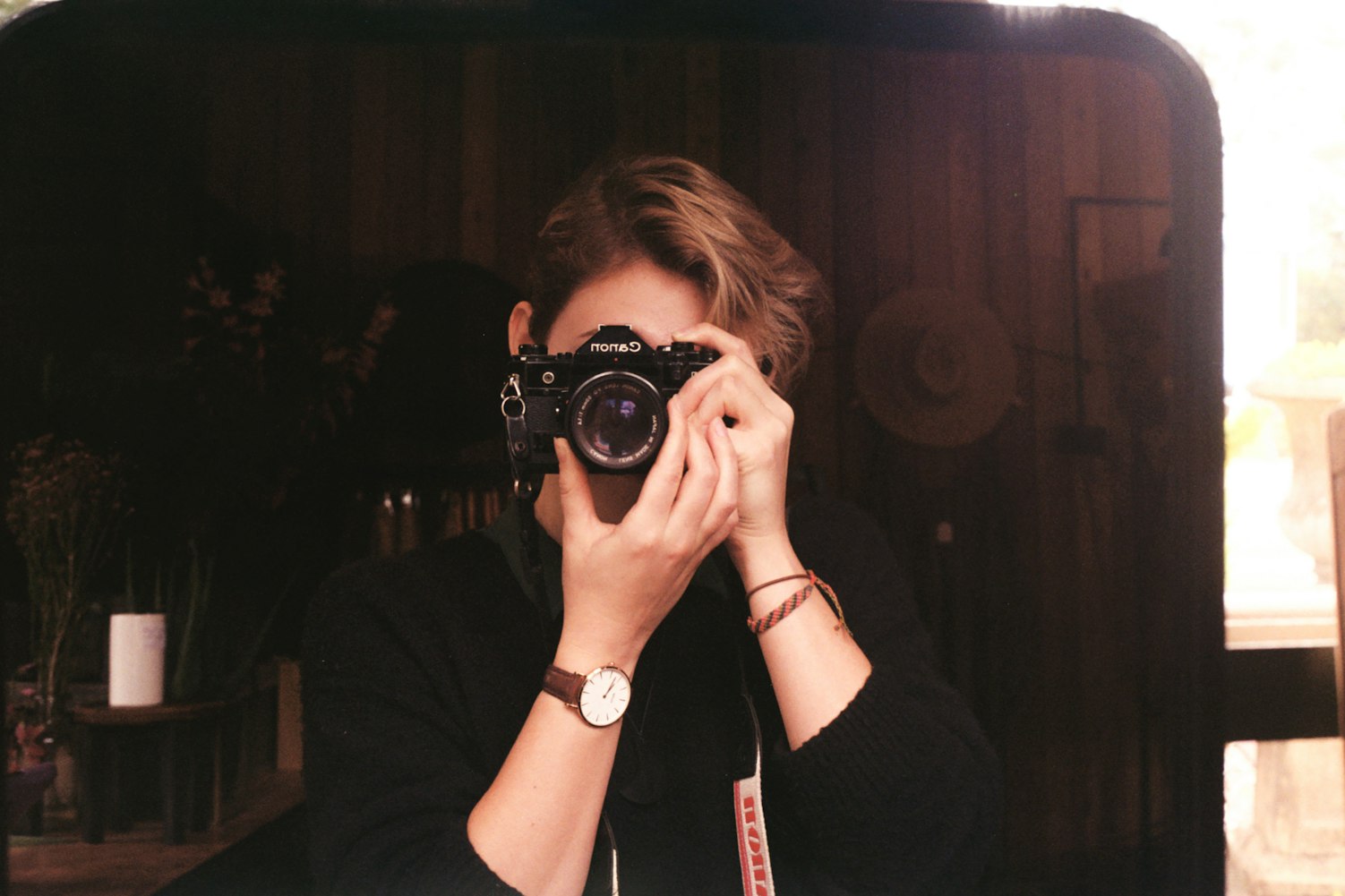 打造完美自拍新风尚，2017年热门美颜相机推荐大解析！