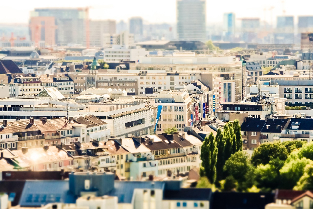 高端新盘亮相重塑城市居住标杆,未来居住的新选择