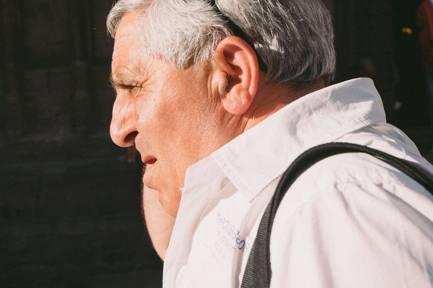 明星熬夜背后的故事与挑战,揭秘夜以继日的奋斗与挑战