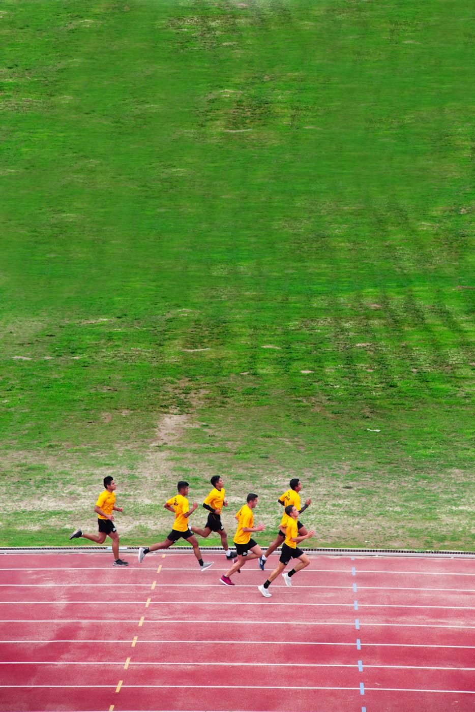 激情与竞技的交融，滑雪比赛俱乐部探索之旅