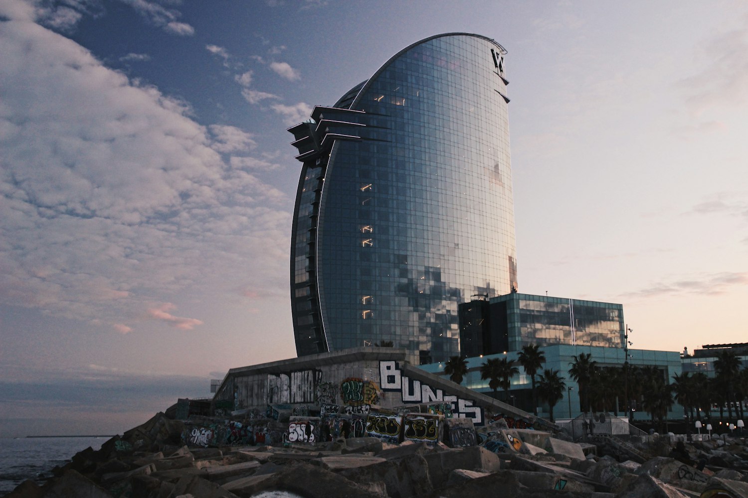 洱海治理进展报道,守护高原明珠的可持续发展之路探索