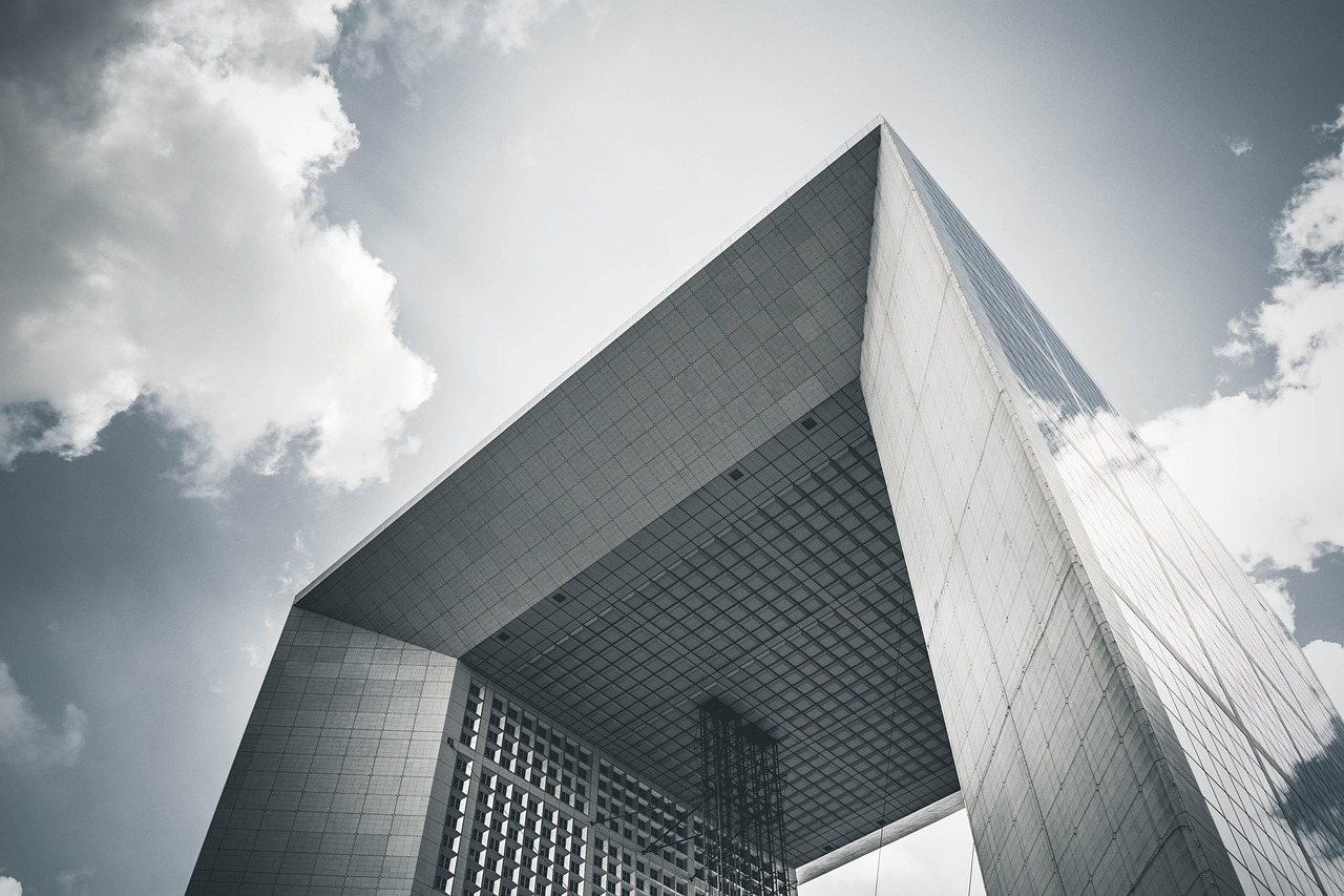 现代建筑新趋势探索,未来建筑发展方向展望