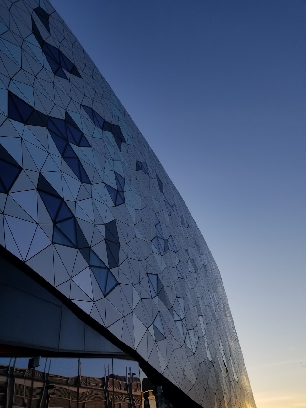 现代建筑新趋势探索,未来建筑发展方向展望