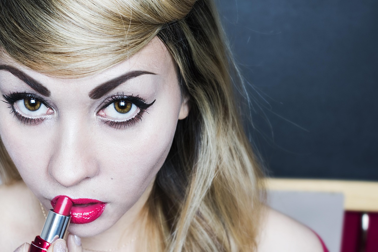 时尚短发发型大解密，个性魅力不二之选推荐！