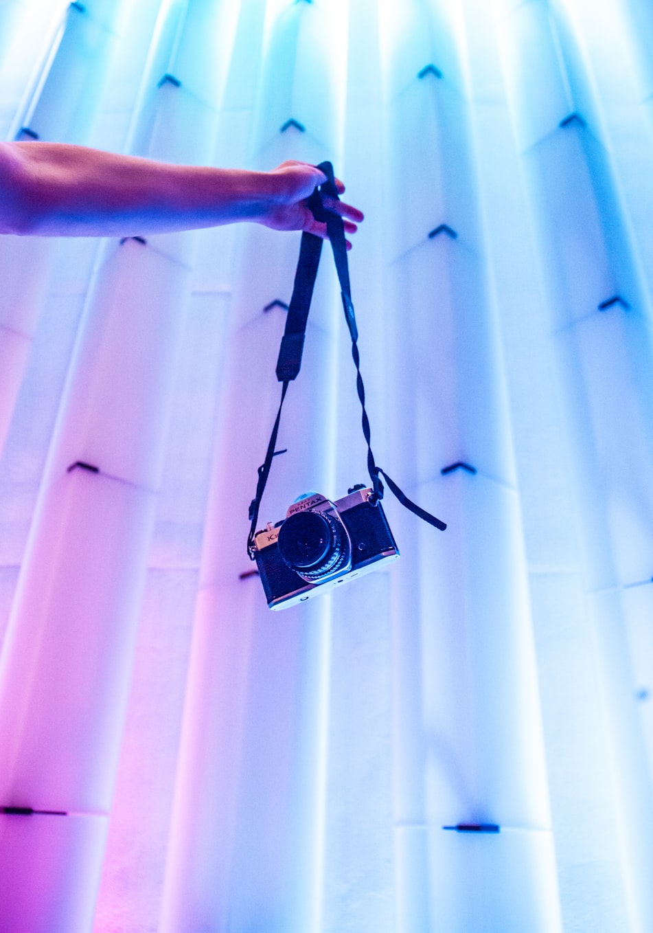 黄梅梅,影视舞台上的璀璨光芒,演员之光的绽放