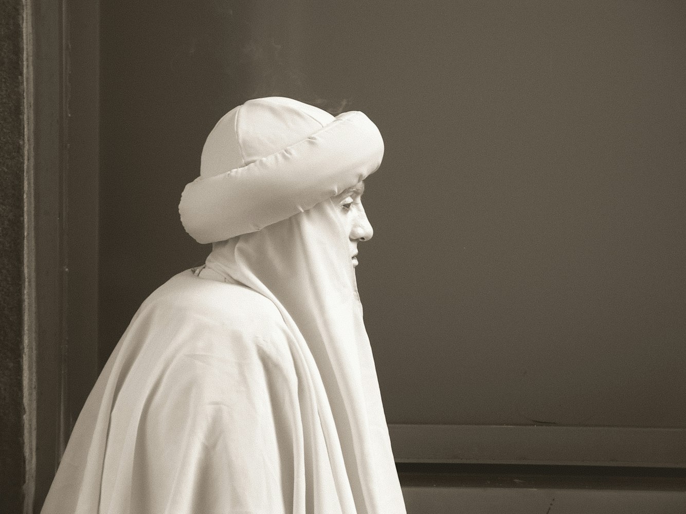 演员张荔，艺术之路的探索与演技的璀璨之光