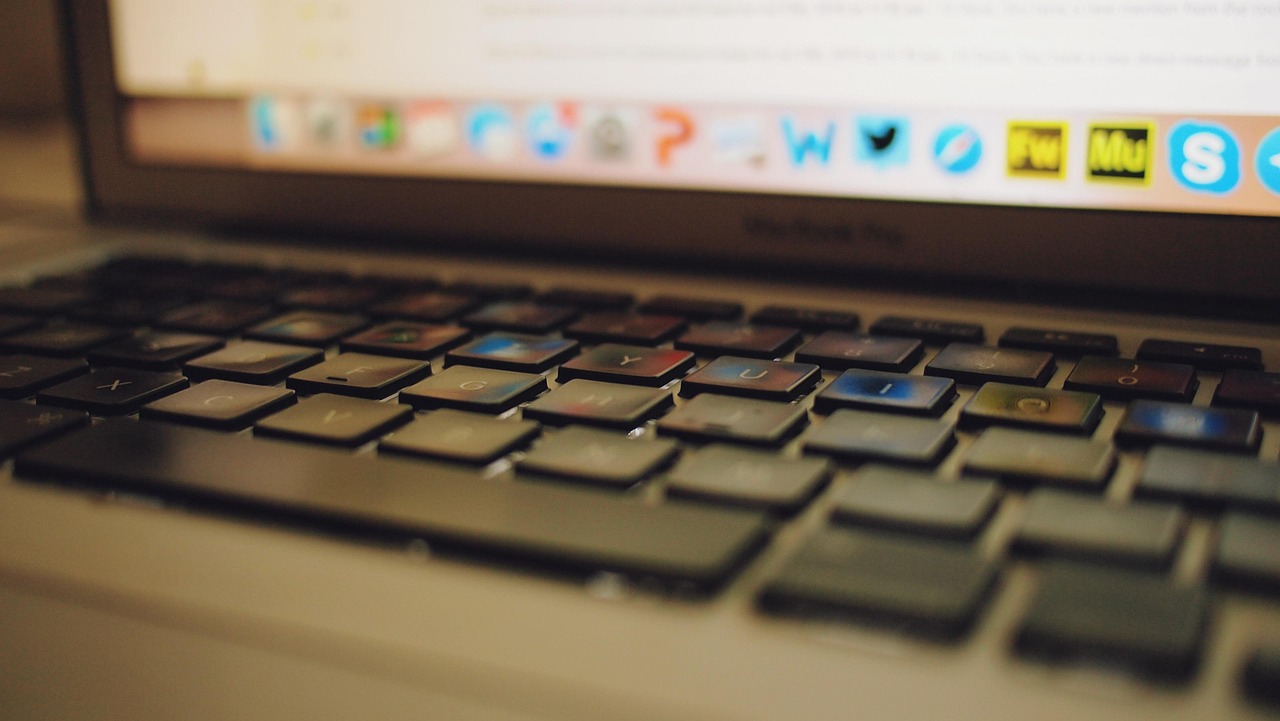 最新打字技巧，提升速度与效率秘籍揭秘