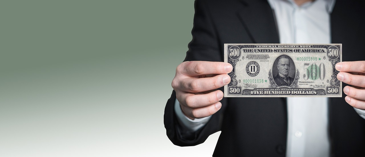 Oracle数据库价格与价值探讨