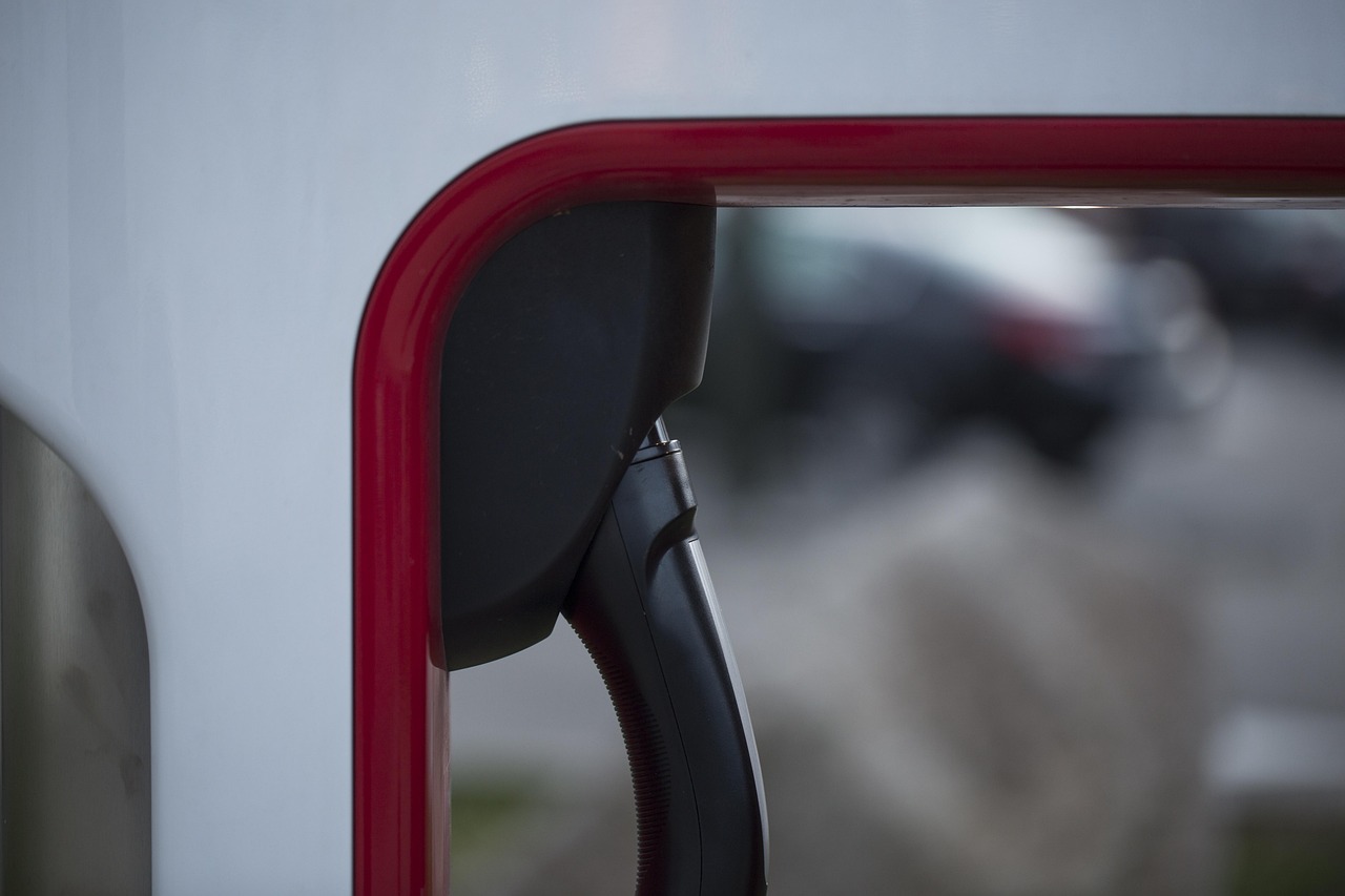 特斯拉国内最新固件更新引领电动汽车智能化革新篇章