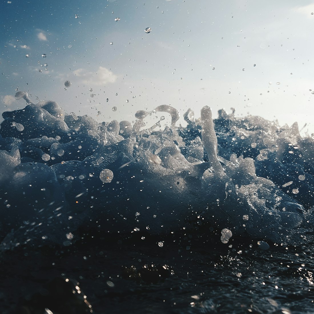 伤感女生动漫头像,探索情感背后的艺术之旅