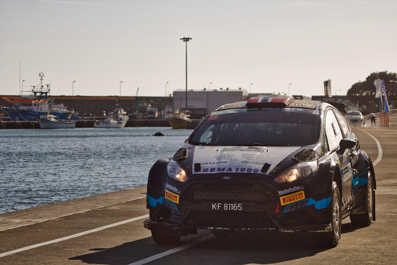 游戏开车比赛，速度与激情的挑战赛