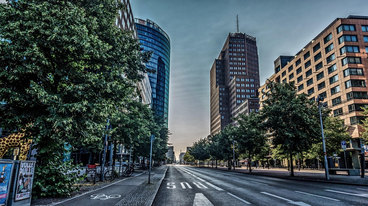 迪拜摩天大楼新篇章，现代城市天际线的璀璨明珠