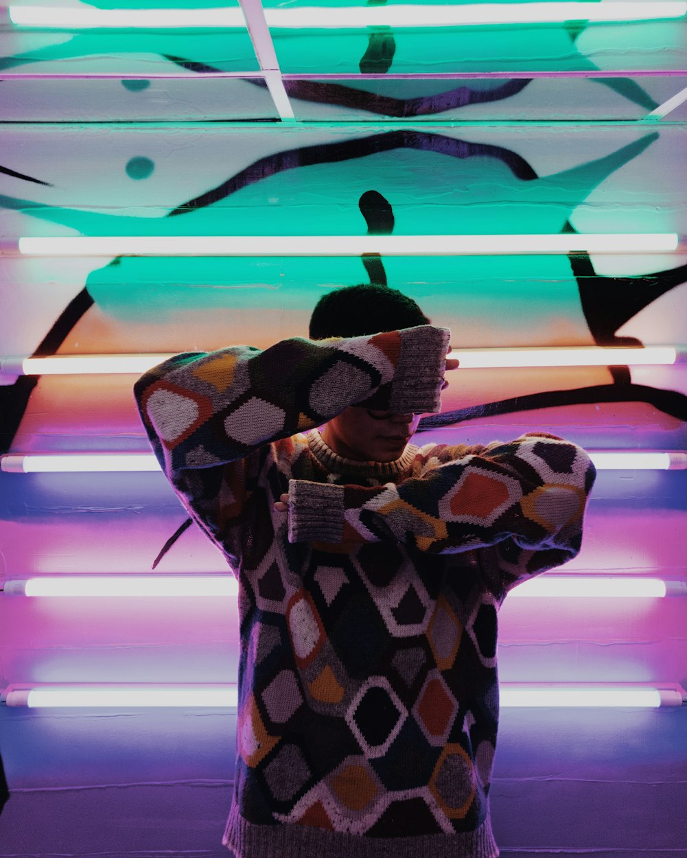 QQ女生动漫头像，霸气展现时尚潮流与个人态度