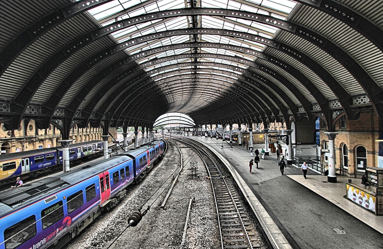 兰渝铁路最新时刻表详解及查询指南