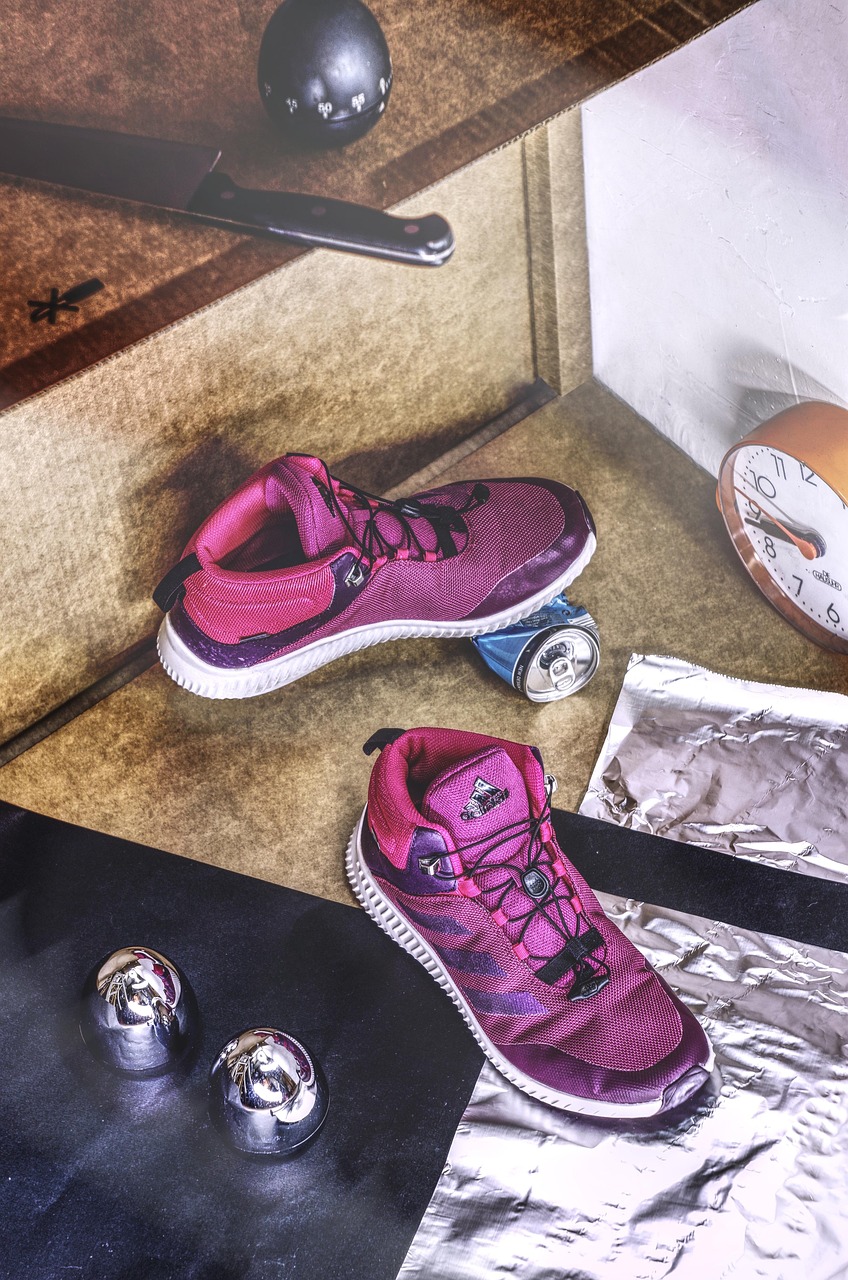 阿迪达斯最新款运动鞋，时尚潮流的完美融合