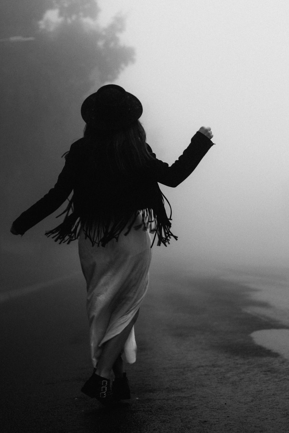 黑白头像动漫女，风格、魅力与广泛影响解析